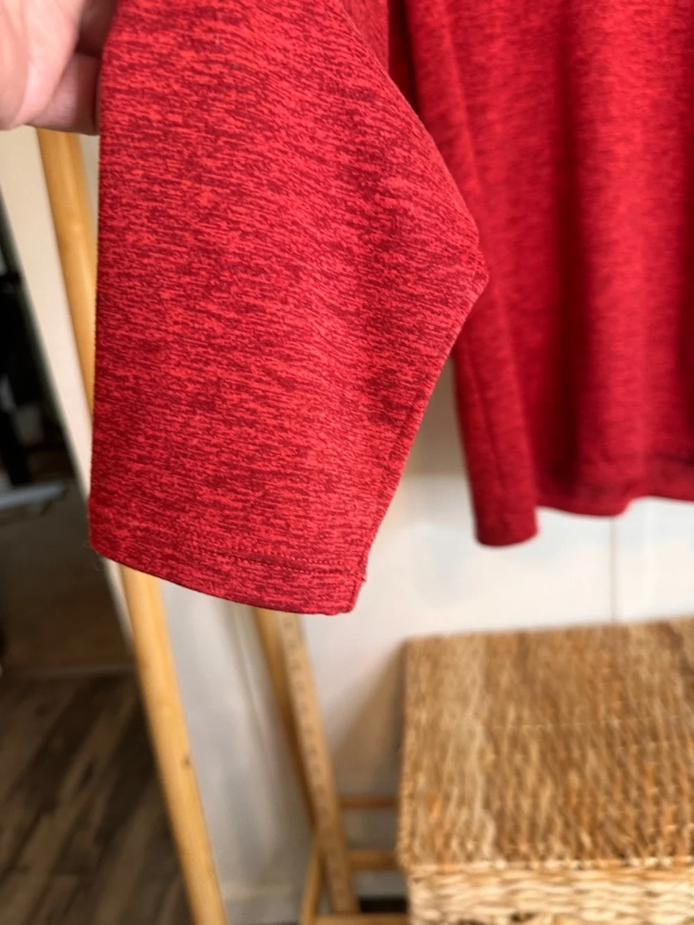 Nike Red Heathered Hooded Long Sleeve Top dry fit - Picture 5 of 10